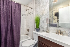 Shower, hair dryer, towels, soap - Prime location! Home in sought after Desert Ridge area! (Phoenix)