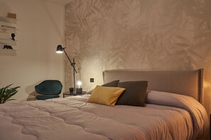 1 bedroom, in-room safe, iron/ironing board, free WiFi