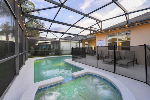 Haines City Beauty at Tower Lake! home with themed kids bedrooms