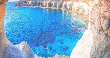 Ocean View with beach and shops at door step
