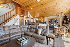 TV, fireplace - Grand Lake Chalet, Spectacular views (Grand Lake)