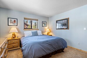 Iron/ironing board, travel cot, WiFi, bed sheets - Grand Lake Chalet, Spectacular views (Grand Lake)