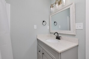 Shower, towels