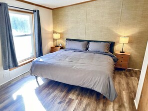 3 bedrooms, free WiFi, bed sheets