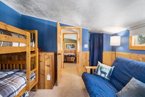 Fer et planche à repasser, Wi-Fi, literie fournie