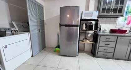 Cozy 2 bedroom in peaceful location