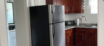 Charming Town House — 10 Minutes from the Legoland Park and Downtown