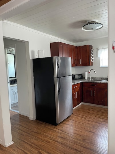 Charming Town House — 10 Minutes from the Legoland Park and Downtown