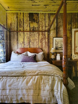 5 Schlafzimmer, Schreibtisch, Bügeleisen/Bügelbrett, Reisekinderbett