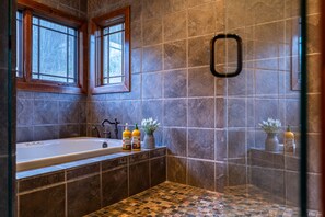 Shower, jetted bath, hair dryer, towels - Elk Island at River Run- Luxury Banner Elk Home with VIEWS! (Banner Elk)