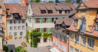 Elegant holiday apartment in the old town of Meersburg