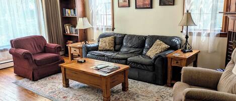 Smart-TV, Kamin, BĂŒcher