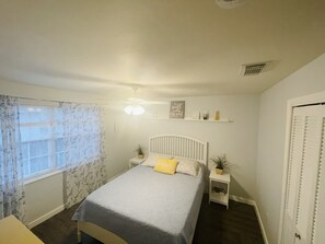 Room - Comfy Sailboat bend home (Fort Lauderdale)