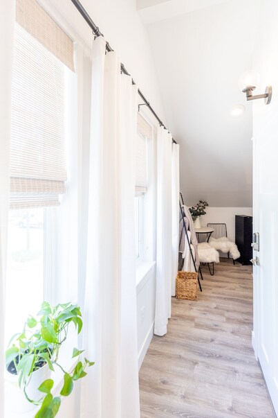 Private modern carriage house in Downtown Denver