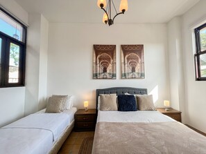 3 Schlafzimmer, Schreibtisch, Bügeleisen/Bügelbrett, kostenloses WLAN