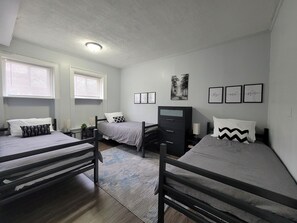 2 bedrooms, WiFi, bed sheets