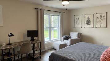 4 bedrooms, desk, iron/ironing board, travel cot