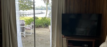 Furnished, lakefront 2/1 house in Ocala Nat'l Forest