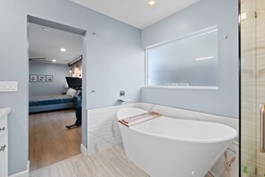 4 habitaciones, wifi gratis y ropa de cama 