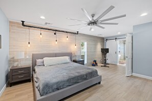 4 bedrooms, free WiFi, bed sheets