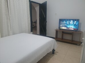 Business Duplex, 2 Bedrooms, Non Smoking, Kitchen | Premium bedding, Tempur-Pedic beds, individually decorated, desk - Mom's house colombia (Cali)