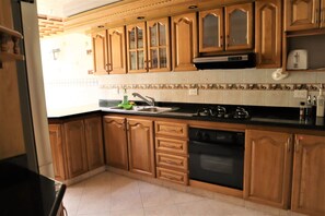 Microwave, oven, stovetop, coffee/tea maker - exclusive accommodation in bogota (bogota)