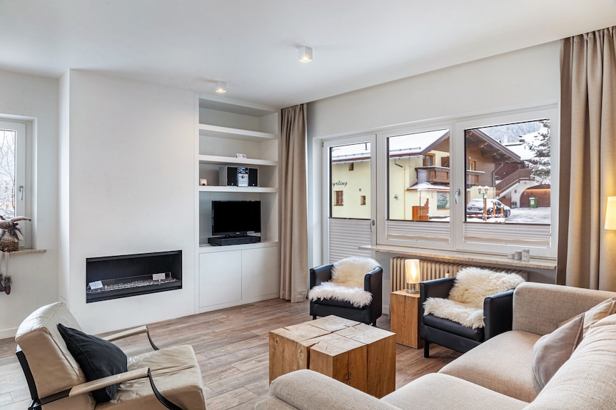 Ferienwohnung "Haus Excelsior Top 15" Mit Bergblick, Balkon Und Wlan - Telfs