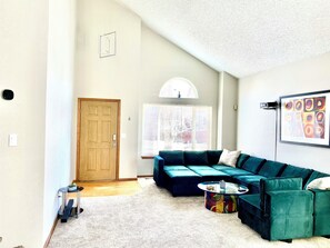 Smart TV, fireplace, stereo, computer monitors