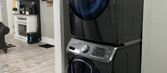 High ceiling house close to downtown