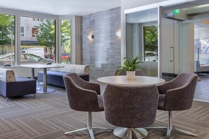 Dining - Modern Bellevue 1BR w/ Gym & W/D, near Bellevue Sq. Mall, by Blueground (Seattle)