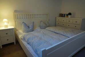 2 makuuhuonetta, vauvan matkasänky, ilmainen Wi-Fi, vuodevaatteet
