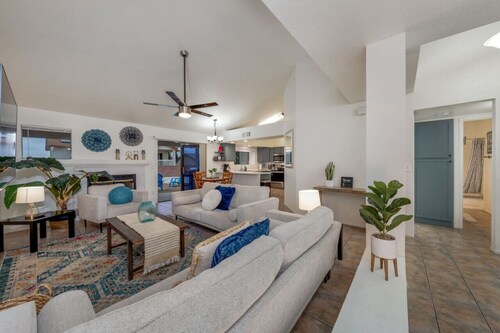 Near NW Hospital / Fenced / 3 BR & 2 BA / Garage