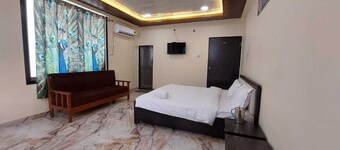 Samriddhi Hotel Banquet and Lawn