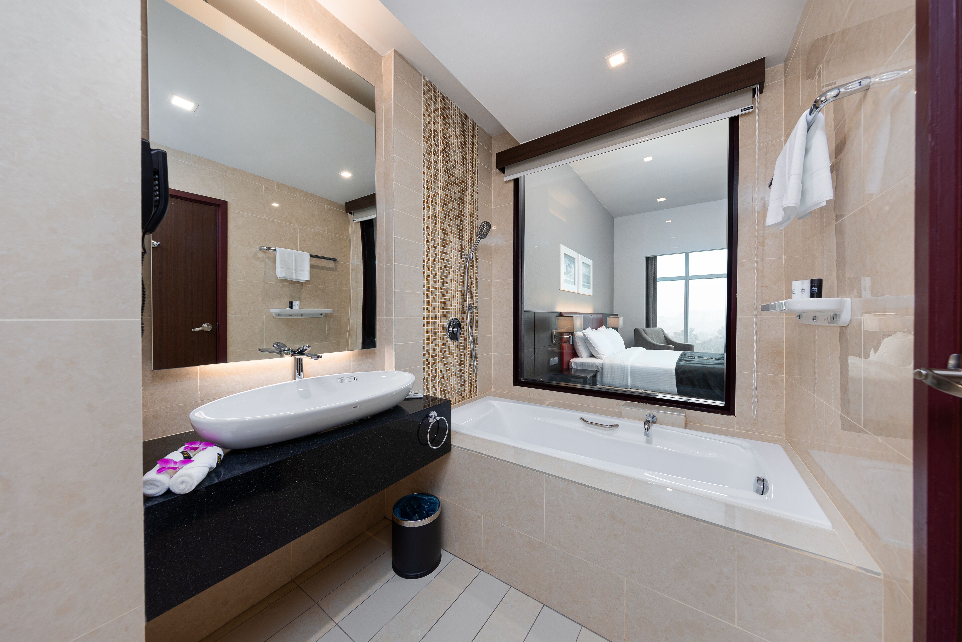 family suite | bathroom | free toiletries, hair dryer
