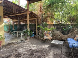 Outdoor dining - Casa arroyo at Bajazul just steps of waterfront and downtown (Loreto)
