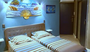 5 bedrooms, free WiFi, bed sheets