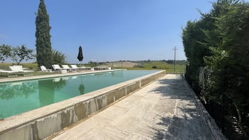 Piscine extérieure