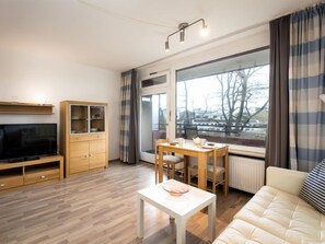 Flat-screen TV - Flora und Fauna (B306/B307) by Interhome (Lahnstein (Koblenz))