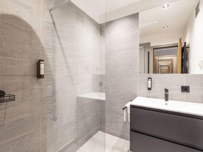 Towels - Suite mit 1 SZ & Wellnessbereich by Interhome (Saalbach-Hinterglemm)