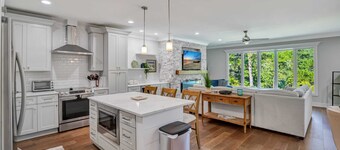 Tall Ship 306 In Keowee Key