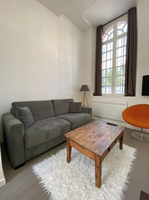 Télévision à écran plat