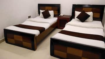 Iron/ironing board, free WiFi