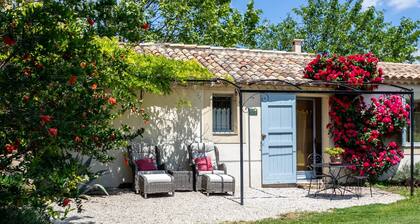 Chambre d'hotes climatisée Provence Calme Campagne Piscine SPA privatif