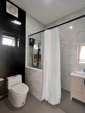 Hårtørrer, håndklæder, Sæbe, Shampoo