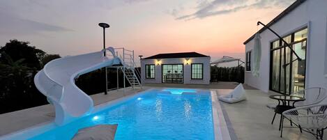 Piscina externa