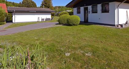 Ferienhaus Trüdi 1 - Gemütlicher freistehender Bungalow