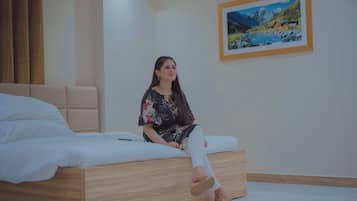 1 bedroom, in-room safe, individually decorated, individually furnished