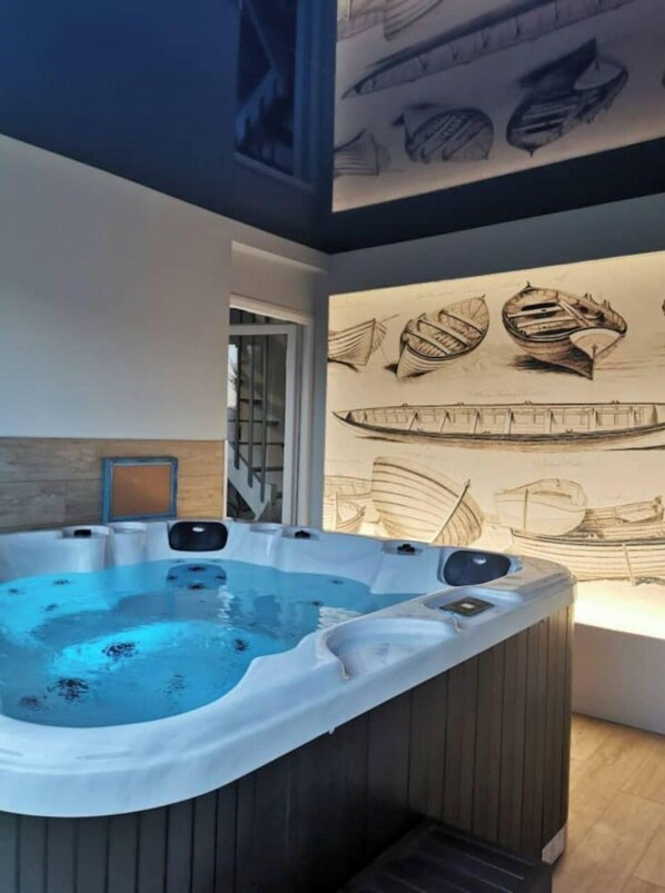 Bain à remous intérieur