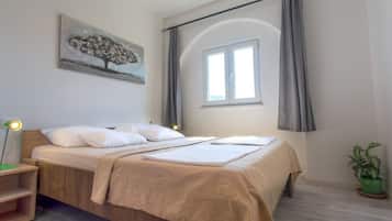 1 bedroom, WiFi, bed sheets