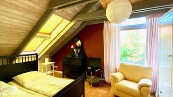 3 bedrooms, free WiFi, bed sheets